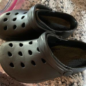 2 pair girl's croc-like sandals/clogs size 1